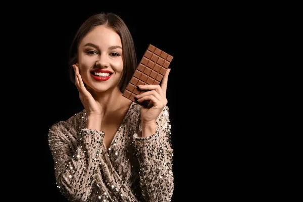 Beautiful Woman Sweet Chocolate Dark Background — Stock Photo, Image