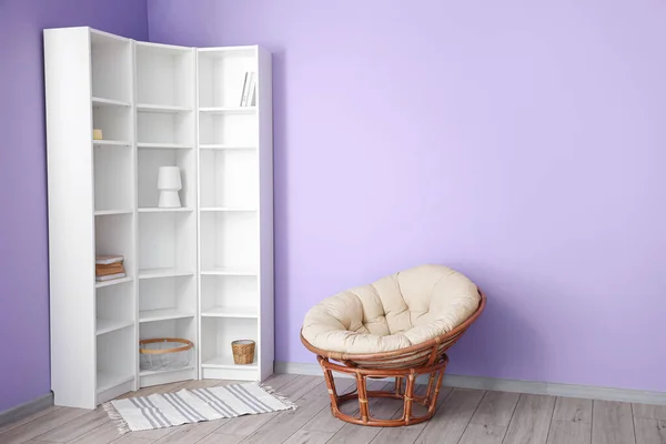 Modern Shelf Unit Armchair Room — Stock Photo, Image
