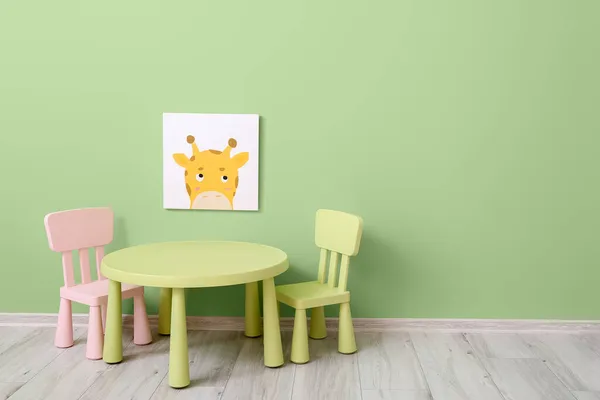 Table Chairs Painting Color Wall — Stock Photo, Image