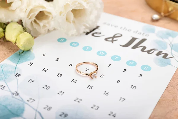 Vacker Komposition Med Bröllopskalender Bordet — Stockfoto