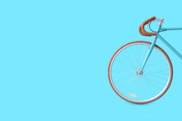 Современный Велосипед Синем Фоне — стоковое фото
