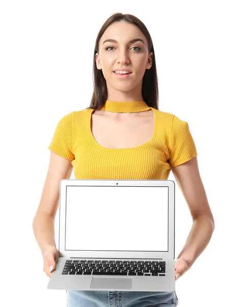 Mulher Morena Bonita Com Laptop Fundo Branco — Fotografia de Stock