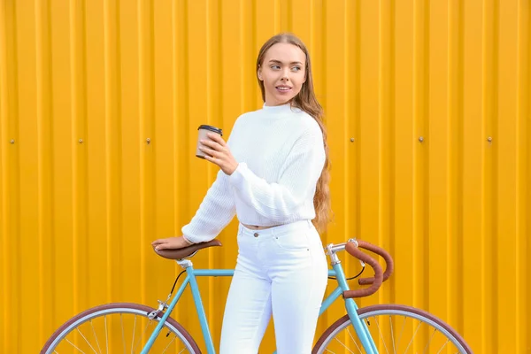 Pretty Teenage Girl Bicycle Cup Coffee Yellow Fence — Stock Photo, Image