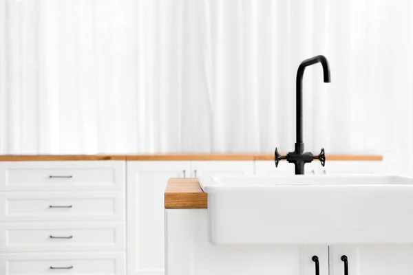 Wooden Counter Sink Light Kitchen — Stock Photo, Image