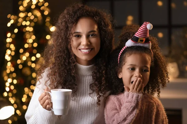 Little African American Girl Her Mother Cup Cocoa Christmas Eve — Stock Photo, Image