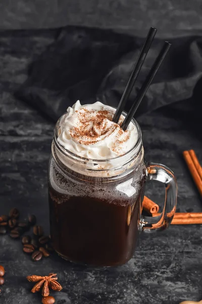 Mason Jar Tasty Coffee Cinnamon Black Background — Stock Photo, Image