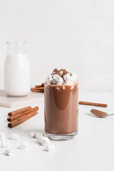 Glass Tasty Coffee Cinnamon Marshmallows White Background — Stock Photo, Image