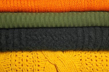 Arka plan olarak modaya uygun kalın kazaklar