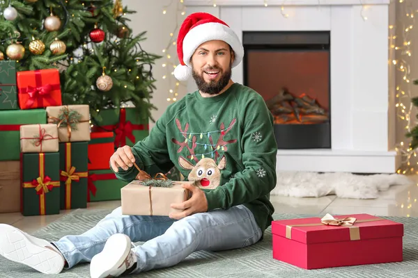 Happy Man Christmas Gifts Home — Stock Photo, Image