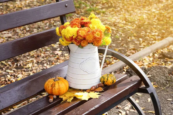 Watering Can Beautiful Chrysanthemum Flowers Pumpkins Bench Autumn Park — Stock Photo, Image
