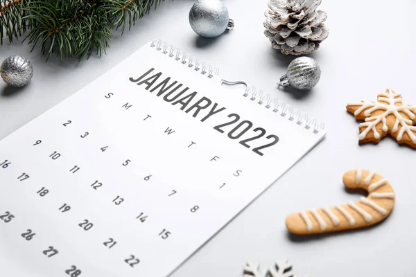 Calendario Papel Para Enero 2022 Decoración Navideña Galletas Mesa Luz —  Fotos de Stock