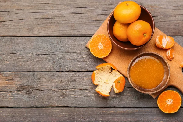 Bowl Tasty Tangerine Jam Wooden Background — Stock Photo, Image