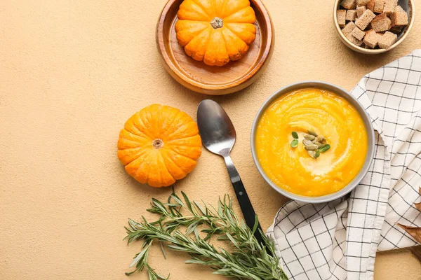 Bowl Tasty Pumpkin Cream Soup Bread Beige Background — Stock Photo, Image