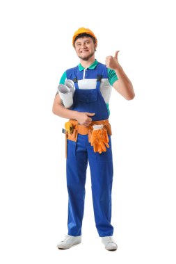 Beyaz arka planda baş parmağını gösteren çizimleri olan erkek müteahhit.