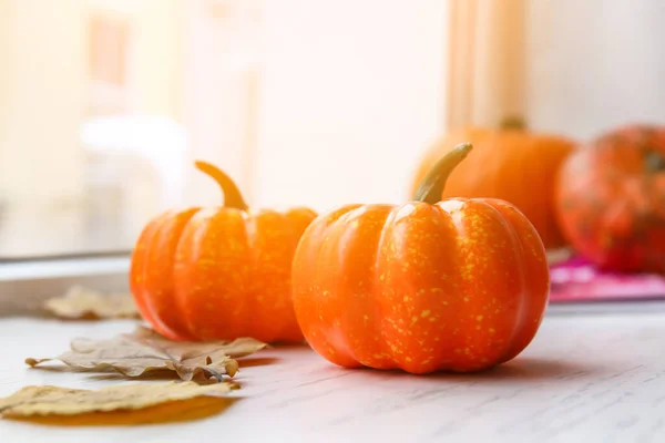 Fresh Pumpkins Fallen Leaves Windowsill — Stock Photo, Image