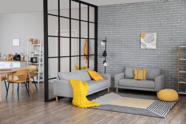 Modern stüdyo daire, mutfak içi.