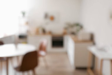 Modern mutfağın bulanık görüntüsü