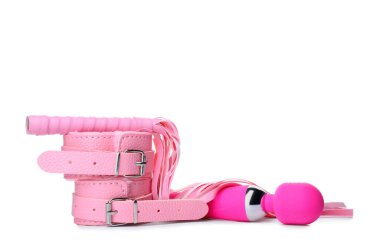 Beyazda izole edilmiş farklı seks oyuncakları.