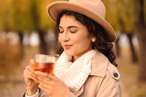 Beautiful Woman Drinking Tea Outdoors — Stock Photo, Image