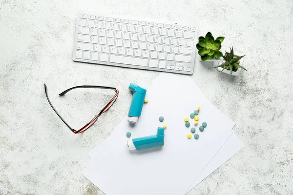 Asthma Inhalers Eyeglasses Keyboard Pills Houseplants Light Background — Stock Photo, Image