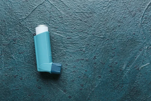 Asthma Inhaler Dark Background — Stock Photo, Image