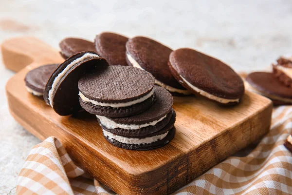 Board Tasty Chocolate Cookies Table Closeup — Stock Photo, Image