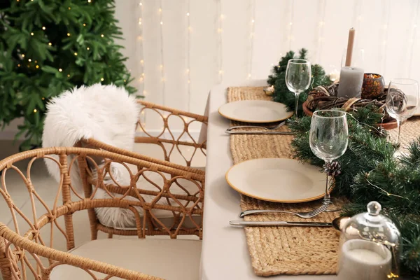 Mesa Comedor Con Hermoso Escenario Para Celebración Navidad Interior — Foto de Stock