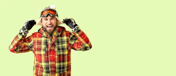 Happy Samec Snowboardista Barevném Pozadí Prostorem Pro Text — Stock fotografie