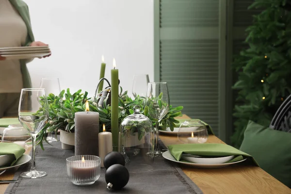 Schöne Tischdekoration Für Das Weihnachtsessen Hause — Stockfoto