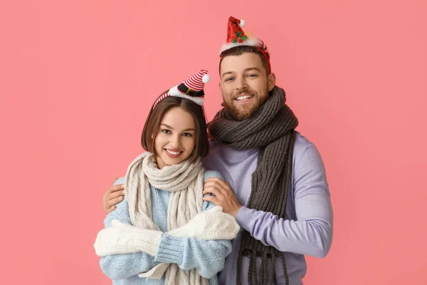 Happy Young Couple Stylish Winter Clothes Christmas Decor Color Background — Stock Photo, Image