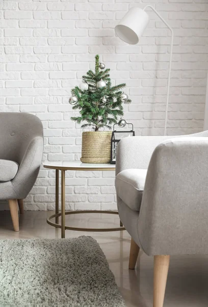 Beautiful Christmas Tree Table White Brick Wall Living Room — Stock Photo, Image