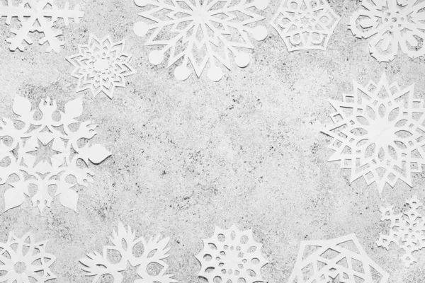 Рамка Красивих Паперових Сніжинок Світлому Гранжевому Фоні — стокове фото