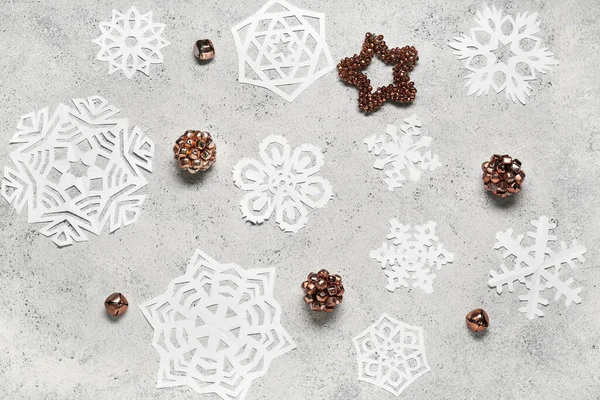 Beautiful Paper Snowflakes Christmas Bells Light Grunge Background — Stock Photo, Image