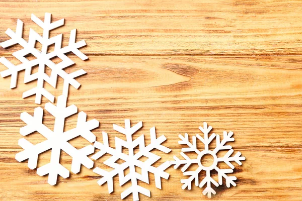 Красивые Снежинки Деревянном Фоне — стоковое фото