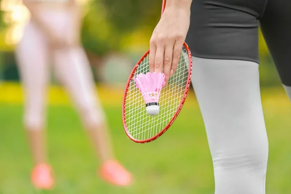 Young Women Playing Badminton Outdoors Closeup — Stock Photo, Image