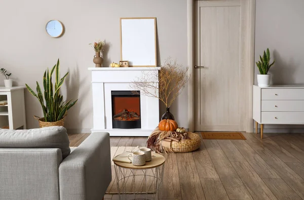 Interieur Woonkamer Met Herfstdecor Open Haard — Stockfoto