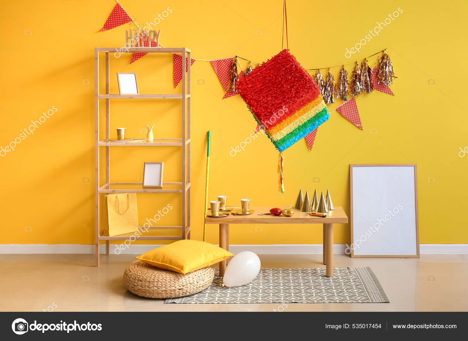 Interior Stylish Room Hanging Mexican Pinata Decorated Birthday Party Stock  Photo by ©serezniy 535017454