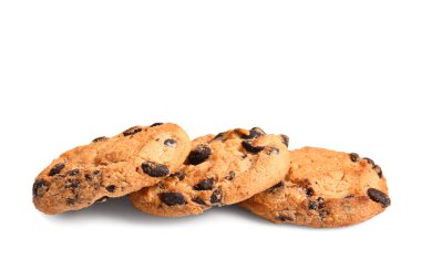 Beyaz arka planda lezzetli çikolatalı kurabiyeler.