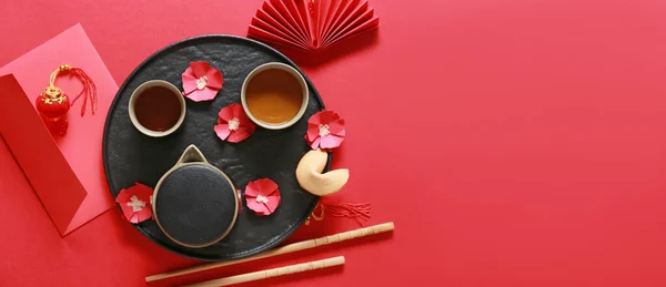 Chá Chinês Tradicional Com Envelope Fundo Vermelho Com Espaço Para — Fotografia de Stock