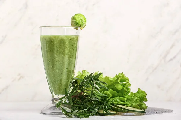 Склянка Здорової Зеленої Смузі Овочів Світлому Фоні — стокове фото