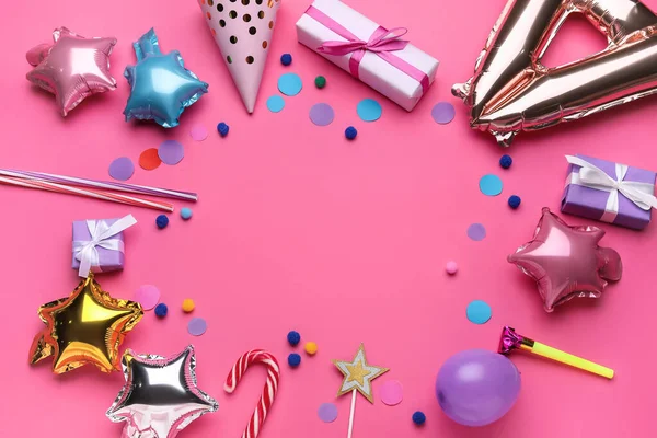 Frame Gemaakt Van Party Set Met Ballonnen Roze Achtergrond — Stockfoto