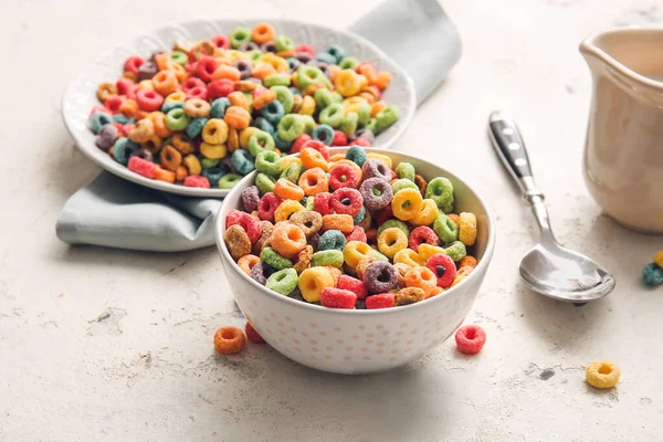 Bowl Plate Colorful Cereal Rings Light Grunge Background — Stock Photo, Image