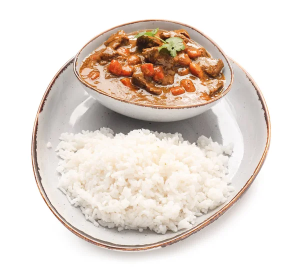 Talerz Smaczną Wołowiną Curry Ryżem Białym Tle — Zdjęcie stockowe