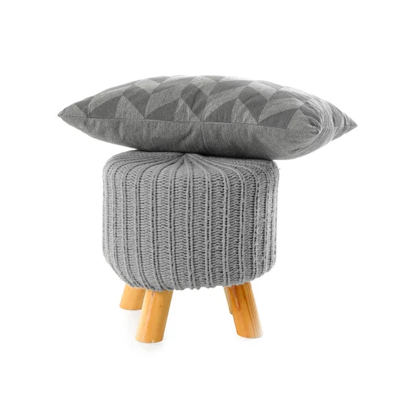 Pouf Grigio Con Cuscino Sfondo Bianco — Foto Stock