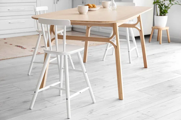 Table Chairs Modern Kitchen — Stock Photo, Image