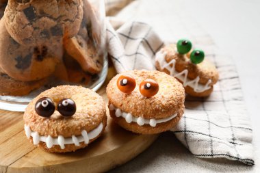 Masada Cadılar Bayramı için komik kurabiyeler