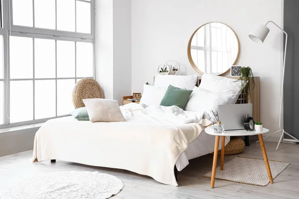 Stylish Light Bedroom Wooden Bedside Table Window — Stock Photo, Image