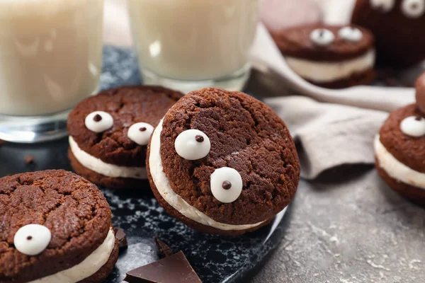 Funny Chocolate Cookies Table — Stock Photo, Image