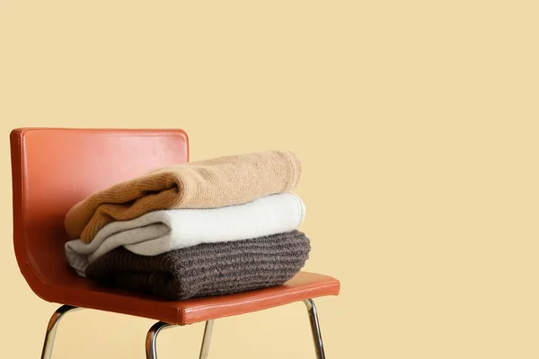 Stylish Winter Clothes Chair Color Background — Stock Photo, Image