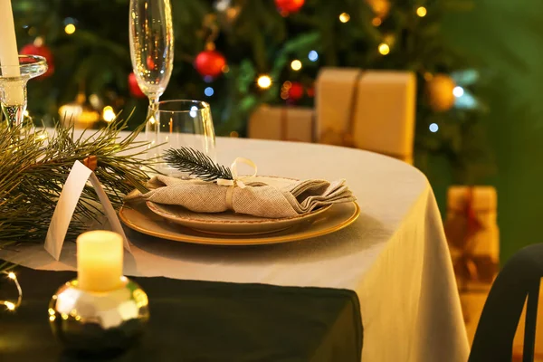 Eettafel Met Setting Voor Kerstfeest Binnen — Stockfoto